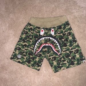 A Bathing ape shorts
